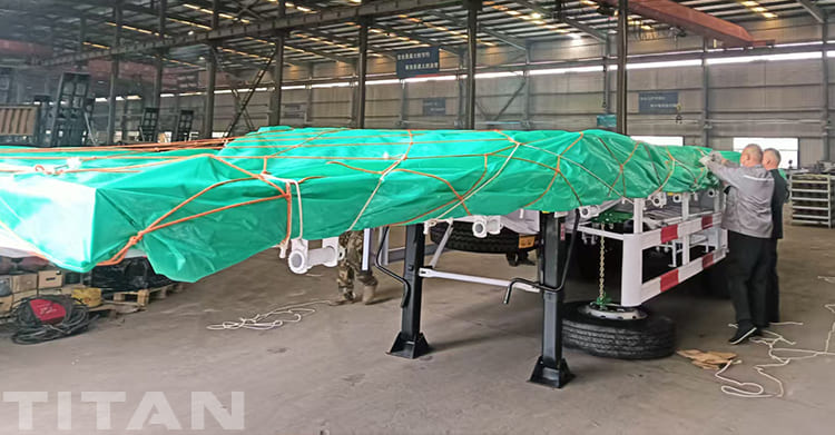 Stake Cargo Semi Trailer with Fence for Sale in Nigeria