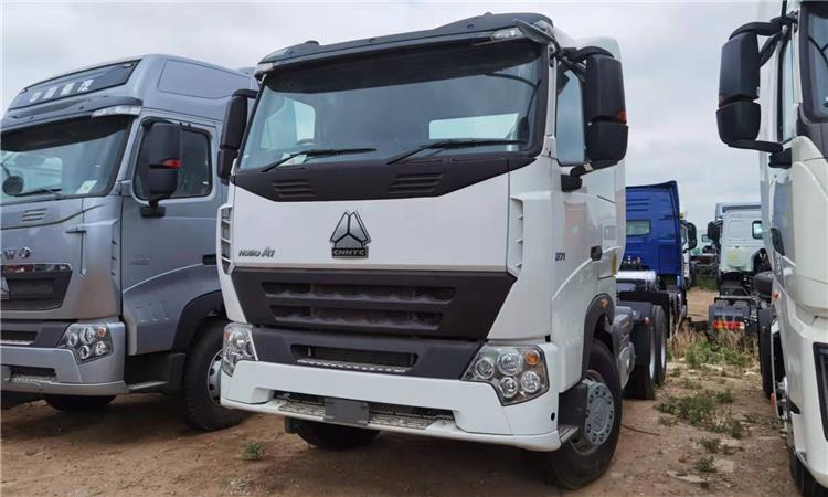 Howo A7 6x4 Tractor Trucks with Cheap Price for Sale in Ghana