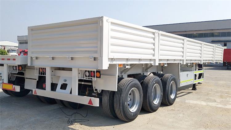 Triaxle with Board - Cargo Semi Trailer for Sale in Ghana Tema