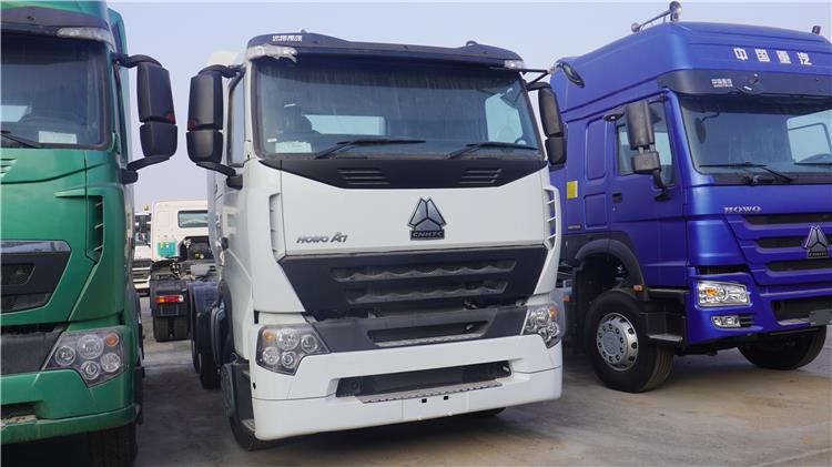 Howo A7 371 Tractor Head Trucks for Sale In Lagos