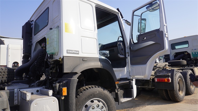 Sinotruk Howo Price In Nigeria - Howo 400HP 6X4 Tractor Head Truck