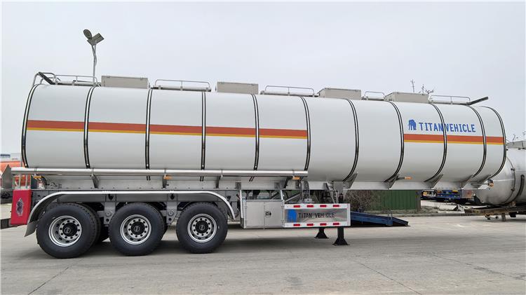 Aluminum Tanker Trailer for Sale with Insulation Layer for Sale In Abuja, Nigeria