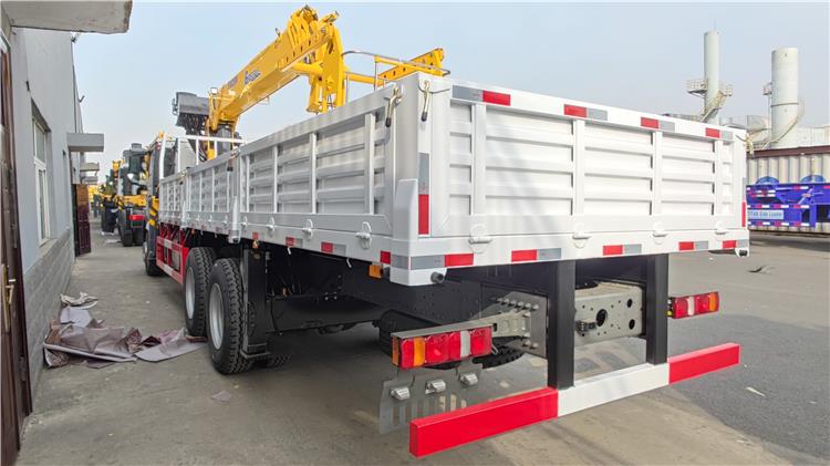 Howo 12 Ton Crane Truck for Sale In Nigeria Lagos