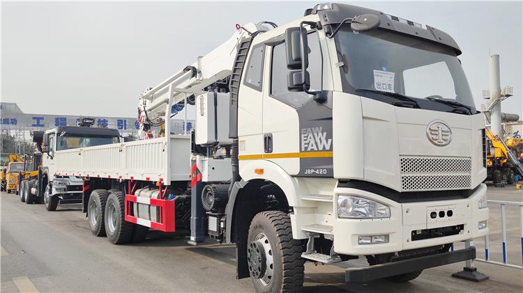 Faw J6P Boom Crane Truck for Sale In Nigeria Lagos