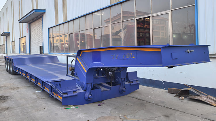 Tri Axle Detachable Lowboy Trailers for Sale in Nigeria