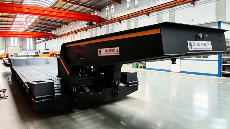 3 Axle Lowboy Gooseneck Trailer Truck for Sale in Nigeria 