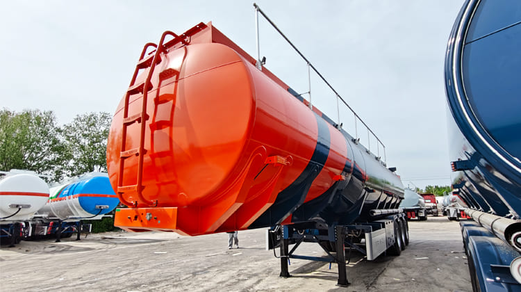 3 Axle 45000L Fuel Tanker Trailer for Sale in Nigeria   