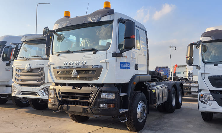 HOWO TX400 Tractor Head for Sale in Lagos, Nigeria