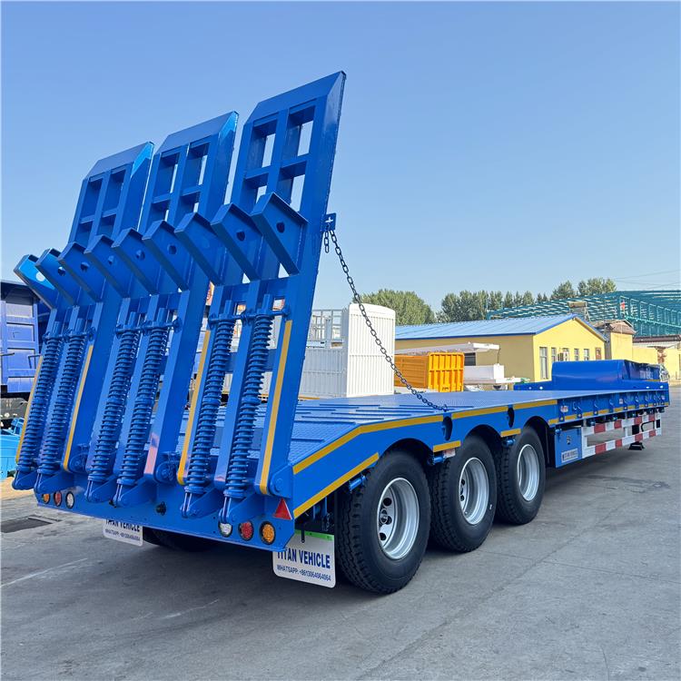 Tri Axle Low Bed Truck Trailer