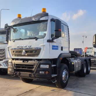 HOWO TX400 6x4 Tractor Head